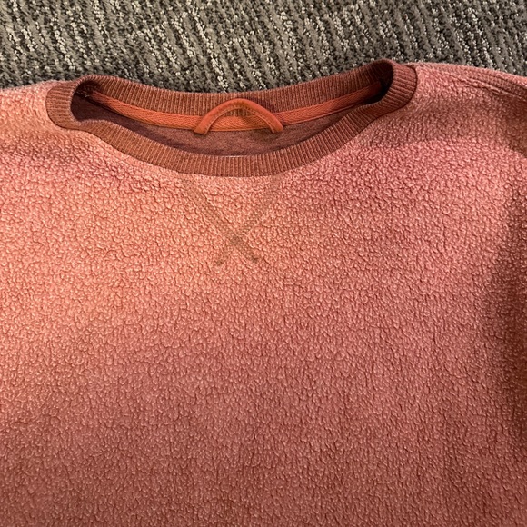 Marine layer, size XL sweater. Fits more like a large. - Picture 2 of 4